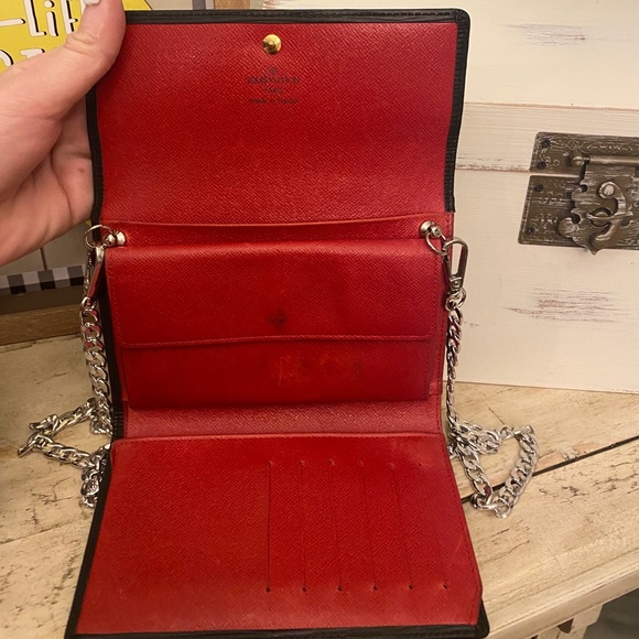 ❌SOLD❌ Authentic Louis Vuitton Crossbody ❌SOLD❌ - Picture 3 of 16